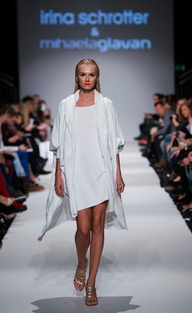 Vienna Fashion Week! Echipa romana fantastica - Lucian Broscatean pentru Irina Schrotter & Mihaela Glavan