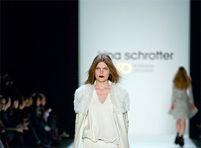Noile tendinte in moda pe podiumul de la Berlin Noile tendinte in moda pe podiumul de la Berlin