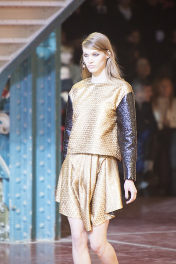 Secretele coafurilor de la Paris Fashion Week Secretele coafurilor de la Paris Fashion Week